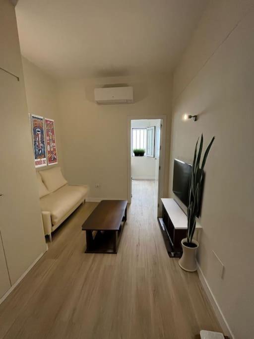 Amazing Apt 1 Hab Para 4Pax En La Plaza De Chueca Madrid Ngoại thất bức ảnh